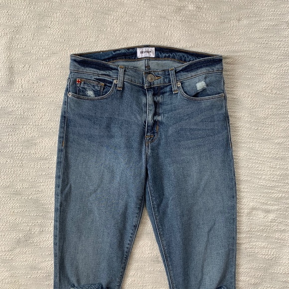 Nico Mid Rise - Picture 5 of 8